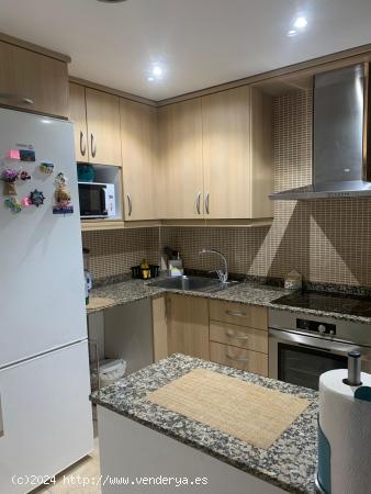 SE VENDE PISO REFORMADO  EN EL ESPIRALL - BARCELONA