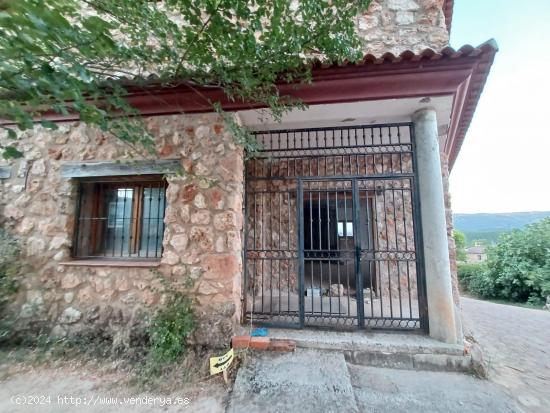 EDIFICIO RÚSTICO RIOPAR - ALBACETE