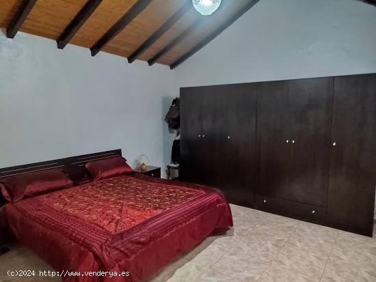 Venta de casa terrera de dos habitaciones y un baño en Chio del Municipio de Guia de Isora. - SANTA