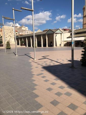 Casa o negocio junto Plaza Santa Clara - CASTELLON