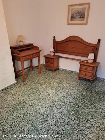 Casa de dos plantas dos viviendas en una - CADIZ