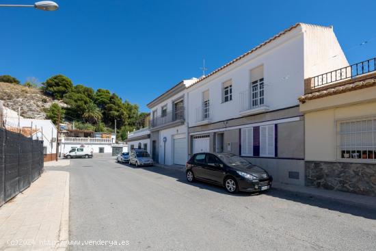 Casa en muy buen estado en el Centro de Carchuna - GRANADA