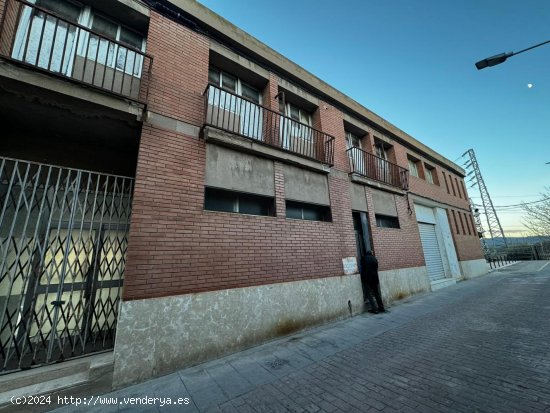 Local comercial en venta  en Flix - Tarragona