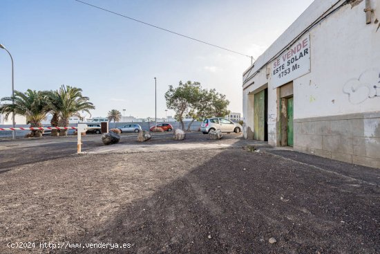 SE VENDE Terreno industrial en zona de Puerto Naos - Arrecife