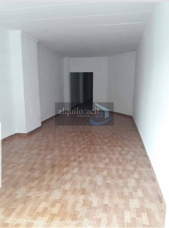 SE ALQUILA LOCAL/ FRANCISCO PIZARRO /100 METROS/450 €