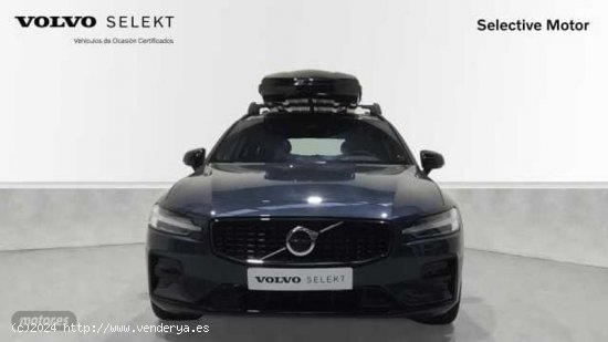 Volvo V 60 Plus, B4 Mild hybrid, Diesel, Dark de 2024 con 15 Km por 50.900 EUR. en Cantabria