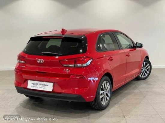 Hyundai i30 1.0 TGDI Go 120 de 2018 con 41.000 Km por 15.490 EUR. en Barcelona