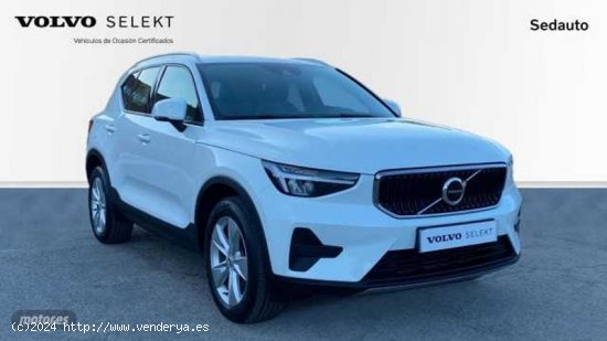 Volvo XC40 XC40 Core, T2 Automatica Microhibrido, Gasolina de 2024 con 17.465 Km por 35.400 EUR. en 