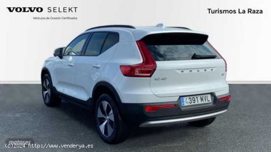 Volvo XC40 XC40 Essential, B3 Mild hybrid, Gasolina de 2024 con 5 Km por 35.900 EUR. en Sevilla