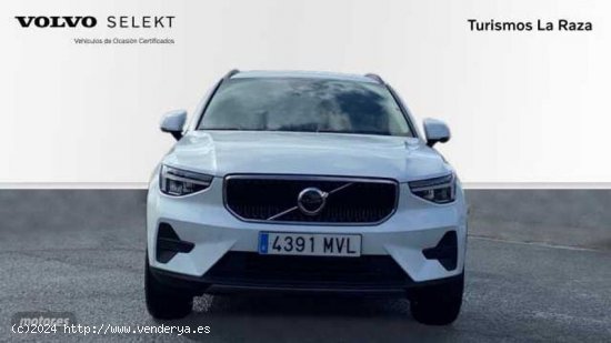 Volvo XC40 XC40 Essential, B3 Mild hybrid, Gasolina de 2024 con 5 Km por 35.900 EUR. en Sevilla