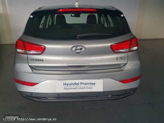 Hyundai i30 1.5 DPI Klass SLX 110 de 2024 con 15 Km por 22.500 EUR. en Granada