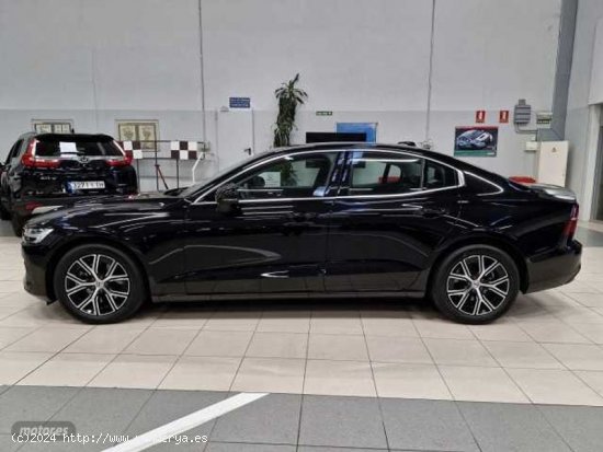 Volvo S60 S60 Core, B4 Semihibrido, Gasolina de 2024 con 15.700 Km por 38.950 EUR. en Navarra