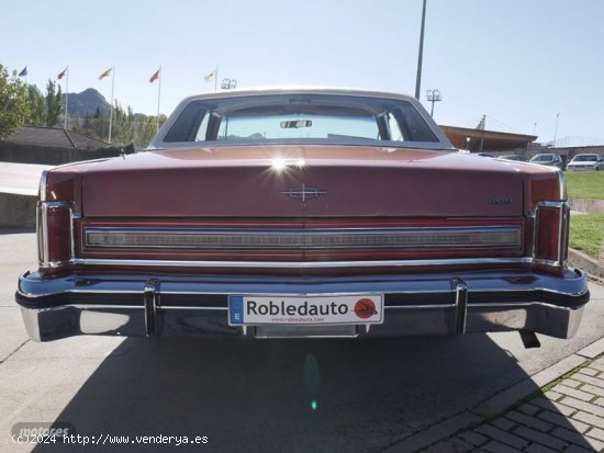 Ford Lincoln Town Coupe de 1977 con 127.448 Km por 18.000 EUR. en Madrid