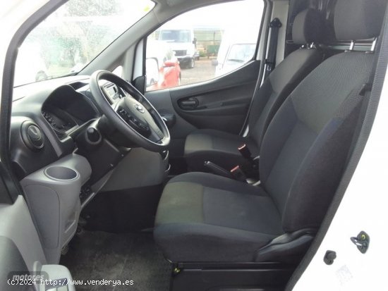 Nissan NV200 FURGON 1.5 DCI 90 CV. de 2019 con 155.000 Km por 12.000 EUR. en Murcia