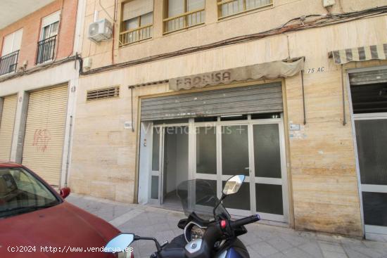  Local Comercial con Altillo en Sector V -REFORMADO- - ALICANTE 