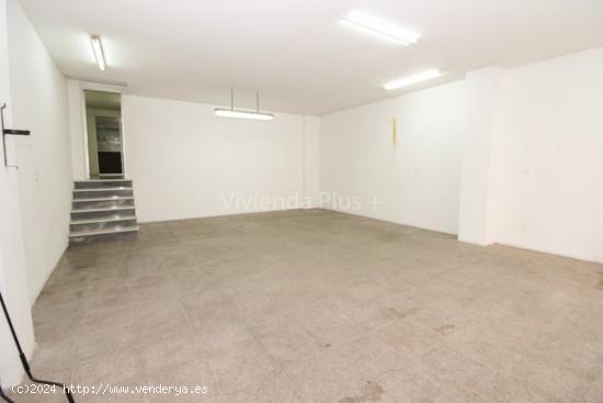 Local Comercial con Altillo en Sector V -REFORMADO- - ALICANTE