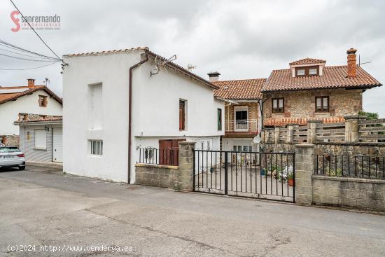 Casa adosada en Escobedo de Camargo - CANTABRIA