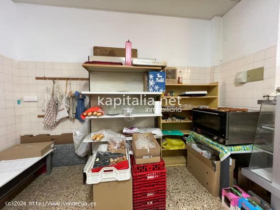 Local comercial en venta y traspaso zona Llombo - VALENCIA