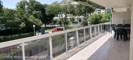  APARTAMENTO DE 2 DORMITORIOS CON GRAN TERRAZA ESQUINERA. ED. MEDITERRANEO. - TARRAGONA 