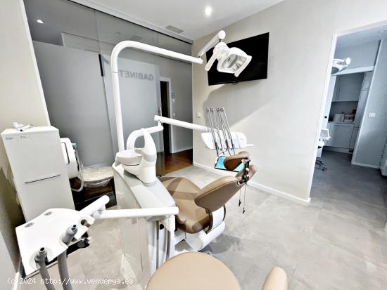 TRASPASO DE CLINICA DENTAL SEMINUEVA - VALENCIA