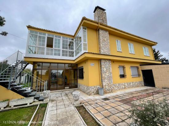  SE VENDE CHALET EN VILLADANGOS DEL PÁRAMO - LEON 