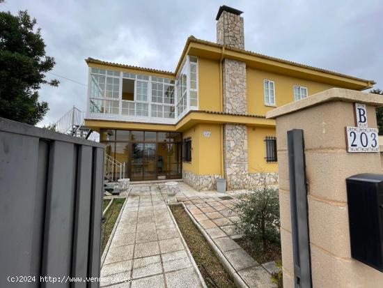 SE VENDE CHALET EN VILLADANGOS DEL PÁRAMO - LEON