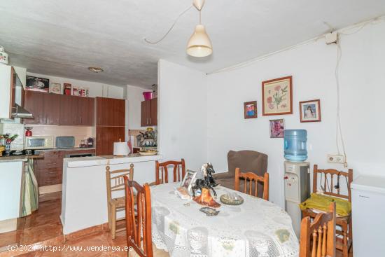  ¡Tu Hogar Ideal con Terraza en Moraleda de Zafayona Espera por Ti!  - GRANADA