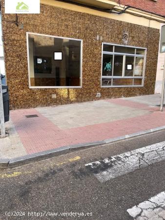 LOCAL EN VENTA EN ZONA TRES CRUCES - ZAMORA