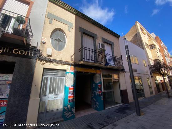 OPORTUNIDAD CASA EN C/MENACHO - BADAJOZ