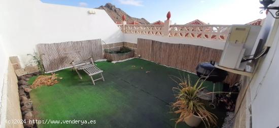 Se vende amplio duplex  en Roque del Conde - SANTA CRUZ DE TENERIFE