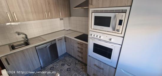 PISO EN VENTA EN EDIFICIO RESIDENCIAL DE 119 METROS CON UNA PARCELA DE 646METROS - A CORUÑA