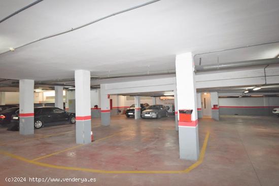 PLAZA DE GARAJE DOBLE EN PLENO CENTRO DE EL EJIDO. - ALMERIA