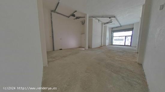 LOCAL COMERCIAL EN VENTA EN EL CENTRO DE VENDRELL - TARRAGONA