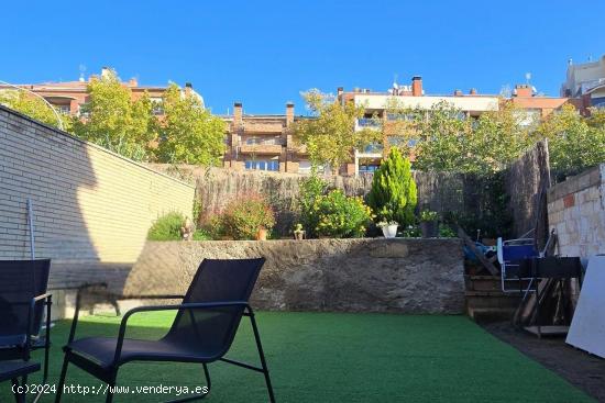  Piso con magnífico jardín en la zona de Plaça Catalunya - BARCELONA 