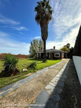 ¡¡CHALET INDEPENDIENTE EN UNA SOLA PLANTA EN LAS VAGUADAS!! - BADAJOZ