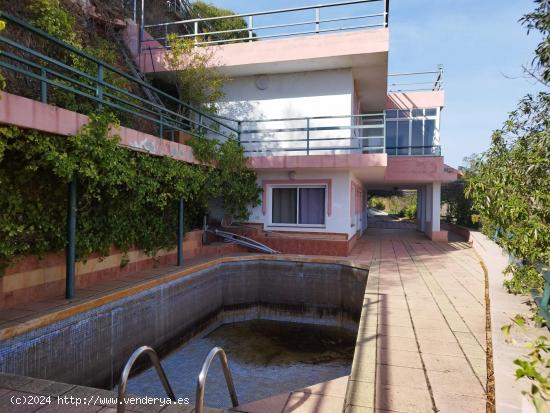  FINCA EN VENTA ENTRERRIOS DOS CASAS LEGALIZADAS - MALAGA 