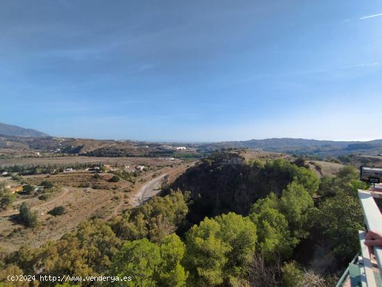 FINCA EN VENTA ENTRERRIOS DOS CASAS LEGALIZADAS - MALAGA