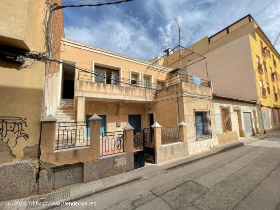  Casa entre avenida Juan de Borbón y Juan Carlos I - MURCIA 