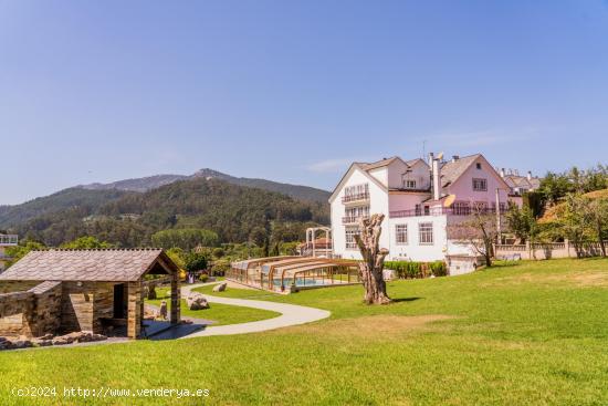 ESPLENDIDO Y MAJESTUOSO HOTEL  DE **** - LUGO