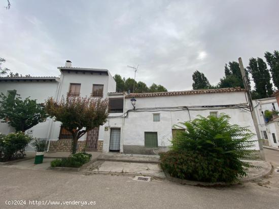 Casa de pueblo en venta en Uclés - CUENCA