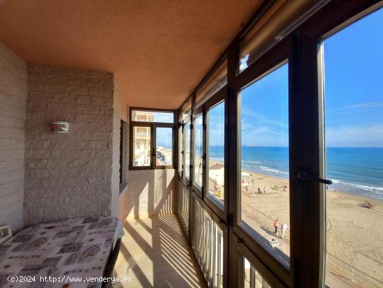 Precioso piso en primera línea de playa - ALICANTE