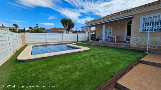 SE VENDE CHALET EN LA ALCAYNA - MURCIA