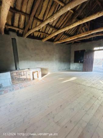 SE VENDE VIVIENDA EN LA GRANJA DE SAN VICENTE - LEON