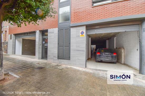  ¡Local comercial ALQUILER OPCION A COMPRA de 266m2 a pie de calle y muy bien situado! - BARCELONA 