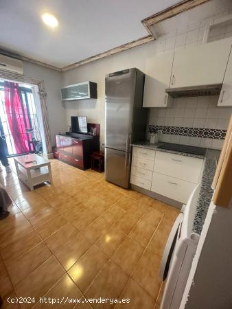 BONITO BUNGALOW PLANTA BAJA DE 1 DORMITORIO EN CALAS BLANCAS (TORREVIEJA) - ALICANTE