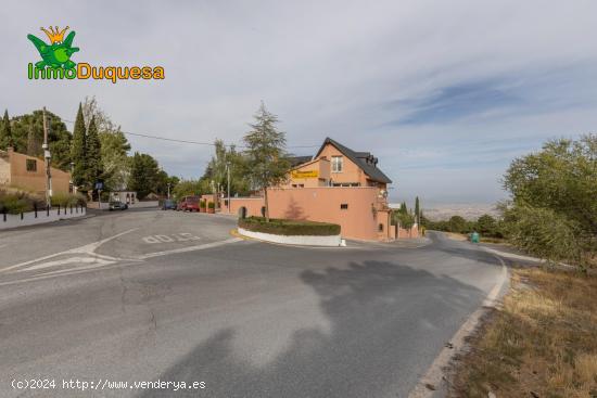 CHALET-RESTAURANTE EN VENTA CON 2000M2 DE PARCELA EN CUMBRES VERDES - GRANADA