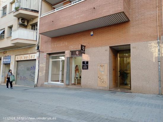 Local comercial de 188 m2 en Avda Martí Pujol Bufalà - BARCELONA