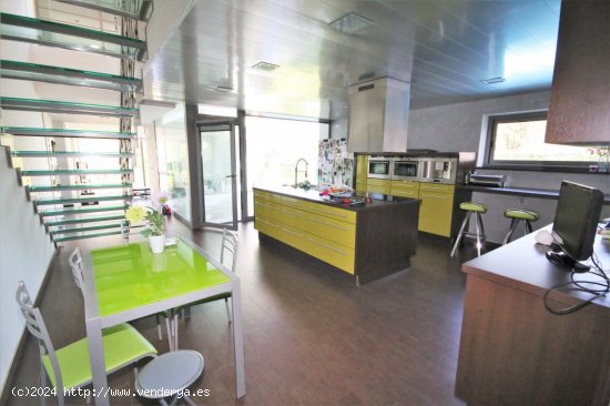 Unifamiliar aislada en venta  en Caldes de Montbui - Barcelona