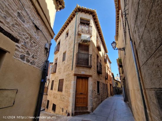 VUT CON TERRAZA  EN EL CASCO HISTORICO