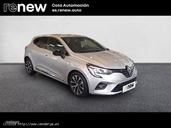 Renault Clio TECHNO TCE 90CV de 2023 con 18.000 Km por 17.900 EUR. en Madrid